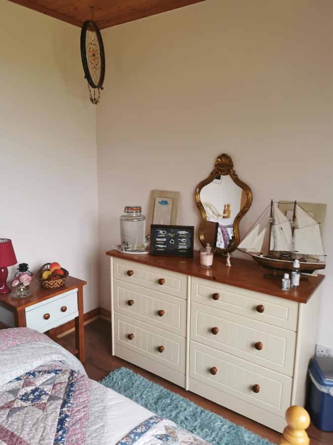 Catherine'S Lair A Quiet Peaceful Homestay Westport Eksteriør billede